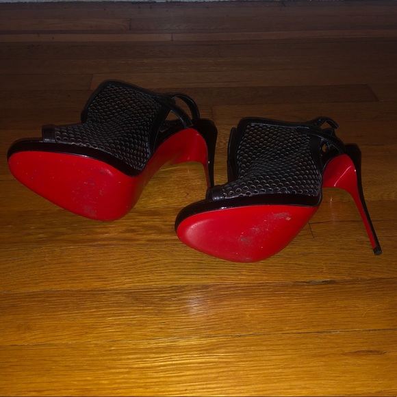 Christian Louboutin Escriminette Perforated Heels - Picture 4 of 5